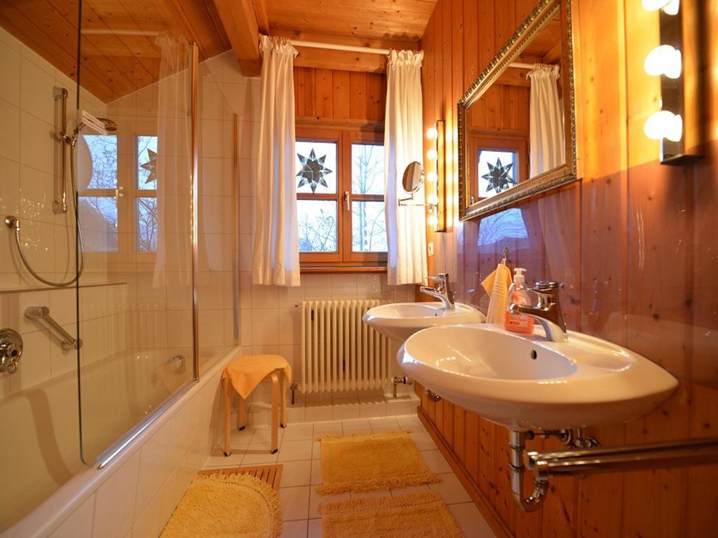 Chiemsee-Ferienwohnungen Traunstein Room photo